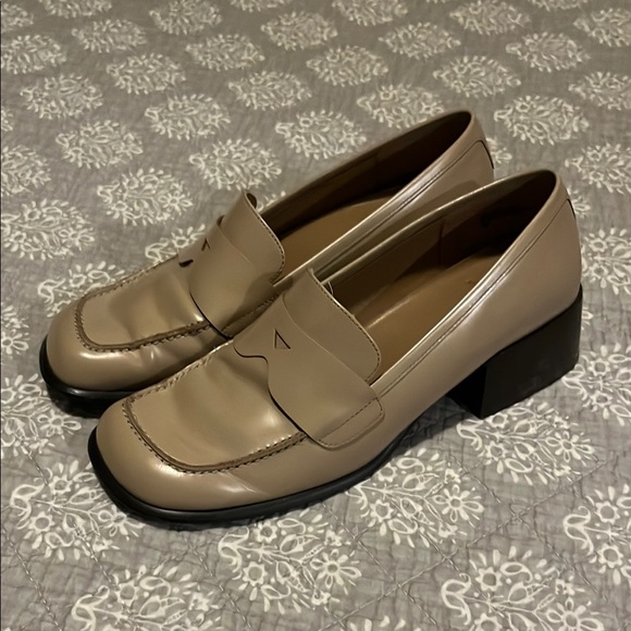 Anne Klein Shoes - Anne Klein Tan Loafers